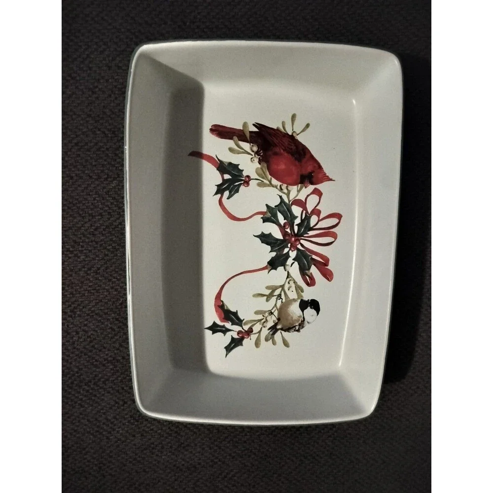 New Lenox Winter Greetings Lasagna Casserole Baker Dish 13.5 x 9.5 NIB Cardinals